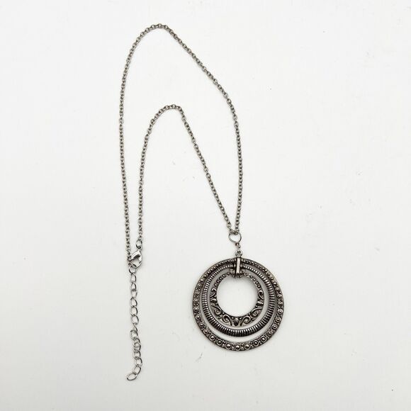 Vintage Ornate Silver Tone 3 Graduated Circle Hoop Drop Pendant Necklace 18” - Picture 5 of 6